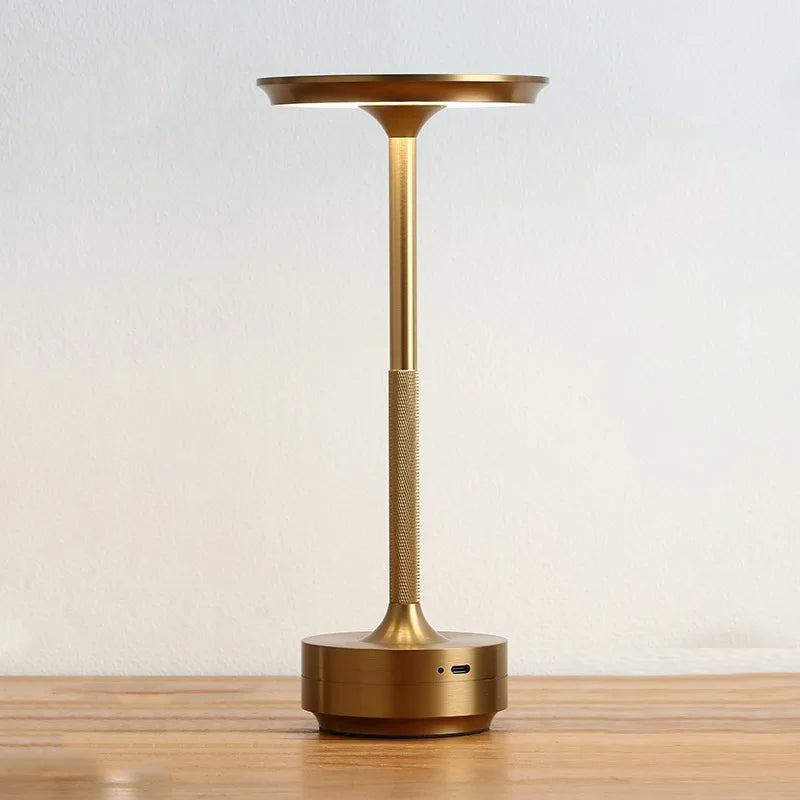 Orbit lamp in gold