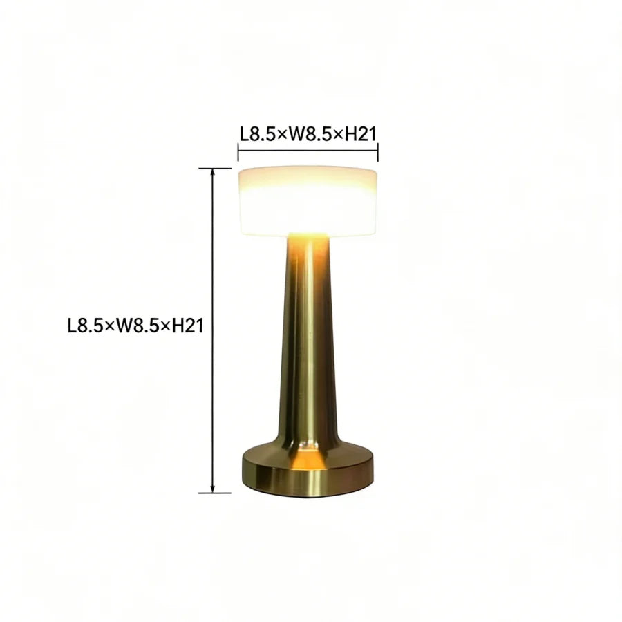 Ember lamp dimensions: 8.5 cm wide, 21 cm tall